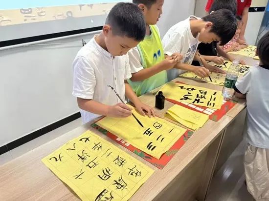 社會實(shí)踐(十七)|七彩假期護(hù)童夢,情暖童心傳文明①——保定理工學(xué)院經(jīng)濟(jì)學(xué)院“三下鄉(xiāng)”社會實(shí)踐