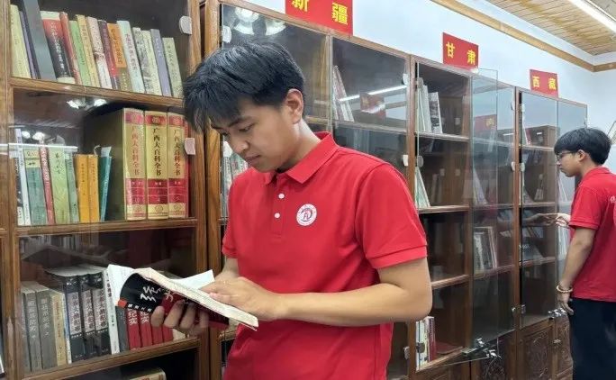 社會實踐(十九)|賡續(xù)紅色基因,尋訪紅色印記——保定理工學(xué)院經(jīng)濟學(xué)院“三下鄉(xiāng)”社會實踐