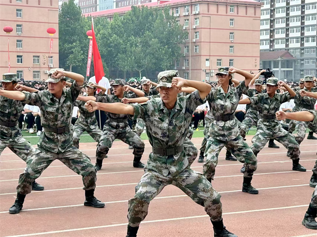 銳意青春，強(qiáng)國(guó)力行——我校舉行2024級(jí)新生開學(xué)典禮