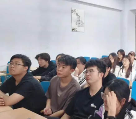 “薪火相傳，攜手同行”|信息科學(xué)與工程學(xué)院|團(tuán)總支、學(xué)生會(huì)部長(zhǎng)候選人培訓(xùn)大會(huì)