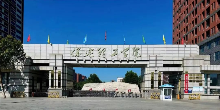 我為同學(xué)做實事 | 管理學(xué)院“同伴成長,暖心起航