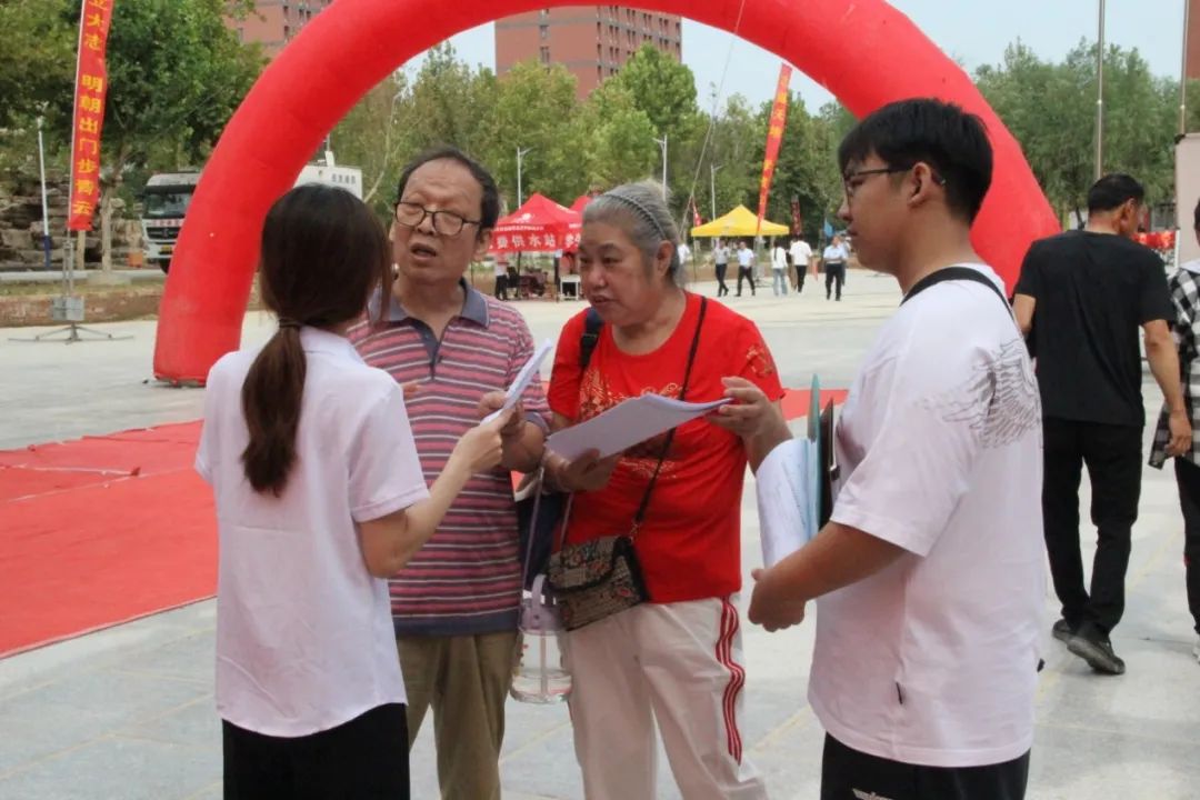 會計學院“攜手同行，實時暖心”