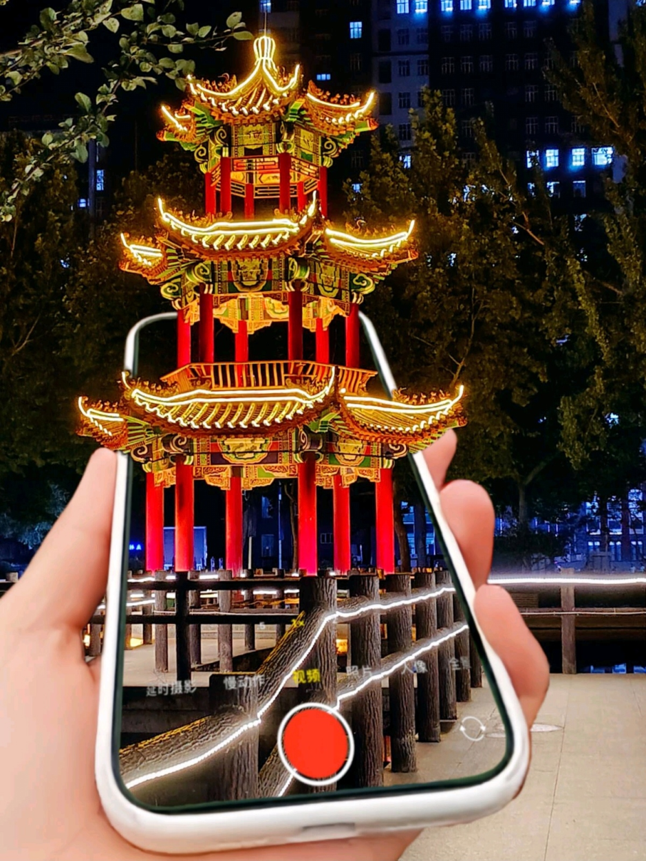 來看看相框里的保理吧!