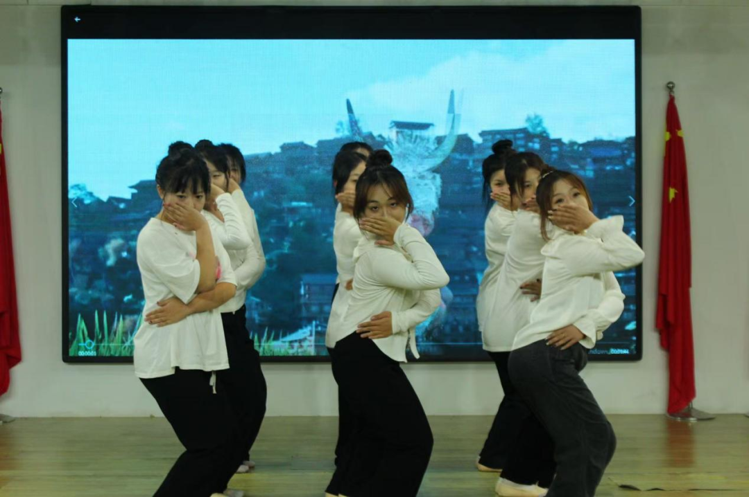 “青春耀華章,才藝綻光芒”才藝大比拼活動