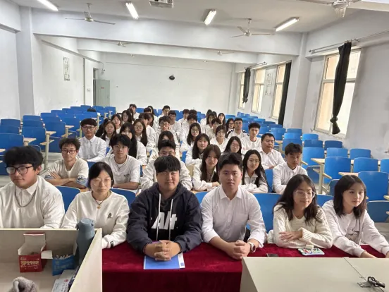 保定理工學(xué)院舉辦“賦能年輕一代,共筑韌性未來”主題活動(dòng)
