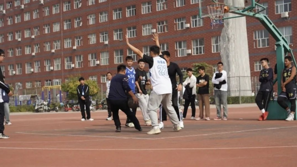 青春之我，時(shí)代之音