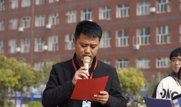 青春之我，時(shí)代之音