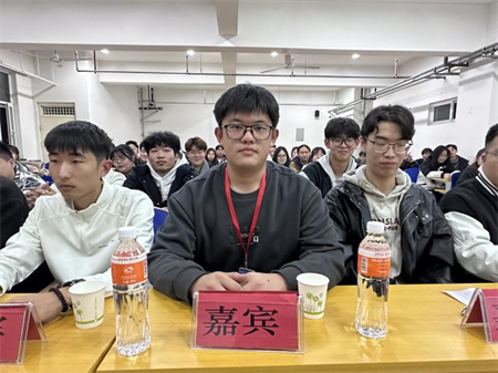 “規(guī)劃人生，職場(chǎng)逐夢(mèng)”——保定理工學(xué)院 藝術(shù)學(xué)院職業(yè)規(guī)劃大賽分賽圓滿落幕