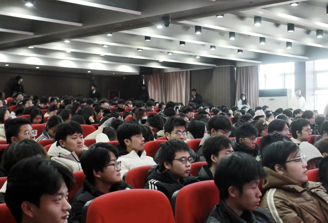 思政教育||“弘揚體育精神，不負青春年華”奧林匹克主題講座順利開展