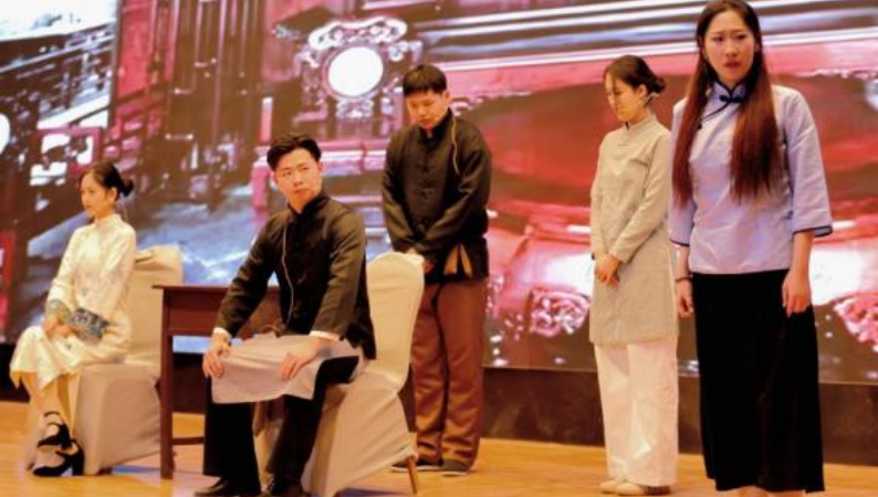 保定理工學院藝術(shù)學院舉辦 “聲采飛揚·夢啟新章”2025屆播音與主持藝術(shù)專業(yè)畢業(yè)匯演