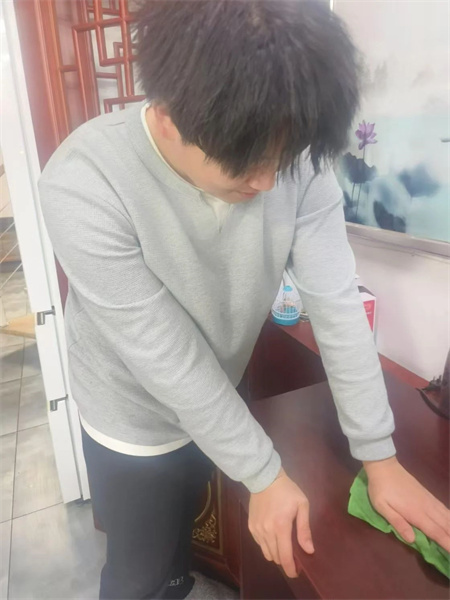“社會實踐悟感恩，孝老愛親筑家園”——保定理工學(xué)院藝術(shù)學(xué)院社會實踐活動 (二)