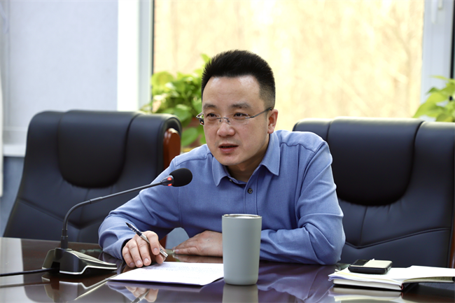 匯聚力量謀發(fā)展 明確目標啟新程--保定理工學院組織召開中層干部例會