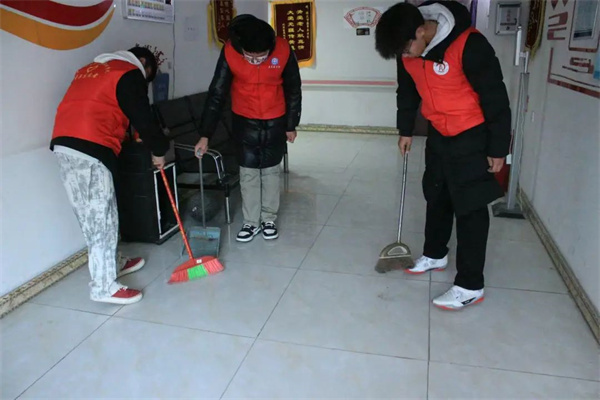 踐行志愿精神 彰顯青春擔(dān)當(dāng)——我院開展南祥園養(yǎng)老院慰問老人活動