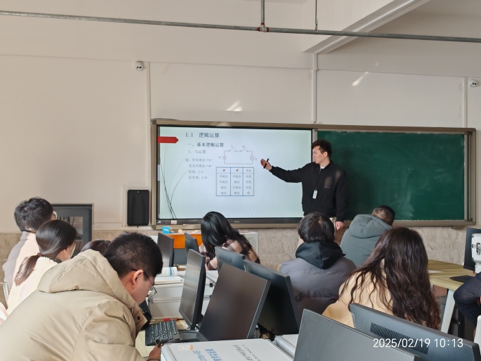 【匠心錘煉，教學(xué)精進(jìn)】 磨課技，提師能—信息科學(xué)與工程學(xué)院教師練課精進(jìn)系列活動(dòng)（一）順利開(kāi)展