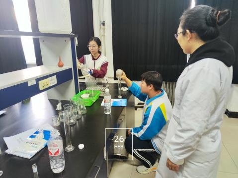 化學(xué)實驗室多維保障教學(xué)安全 助力實驗課堂高效開展