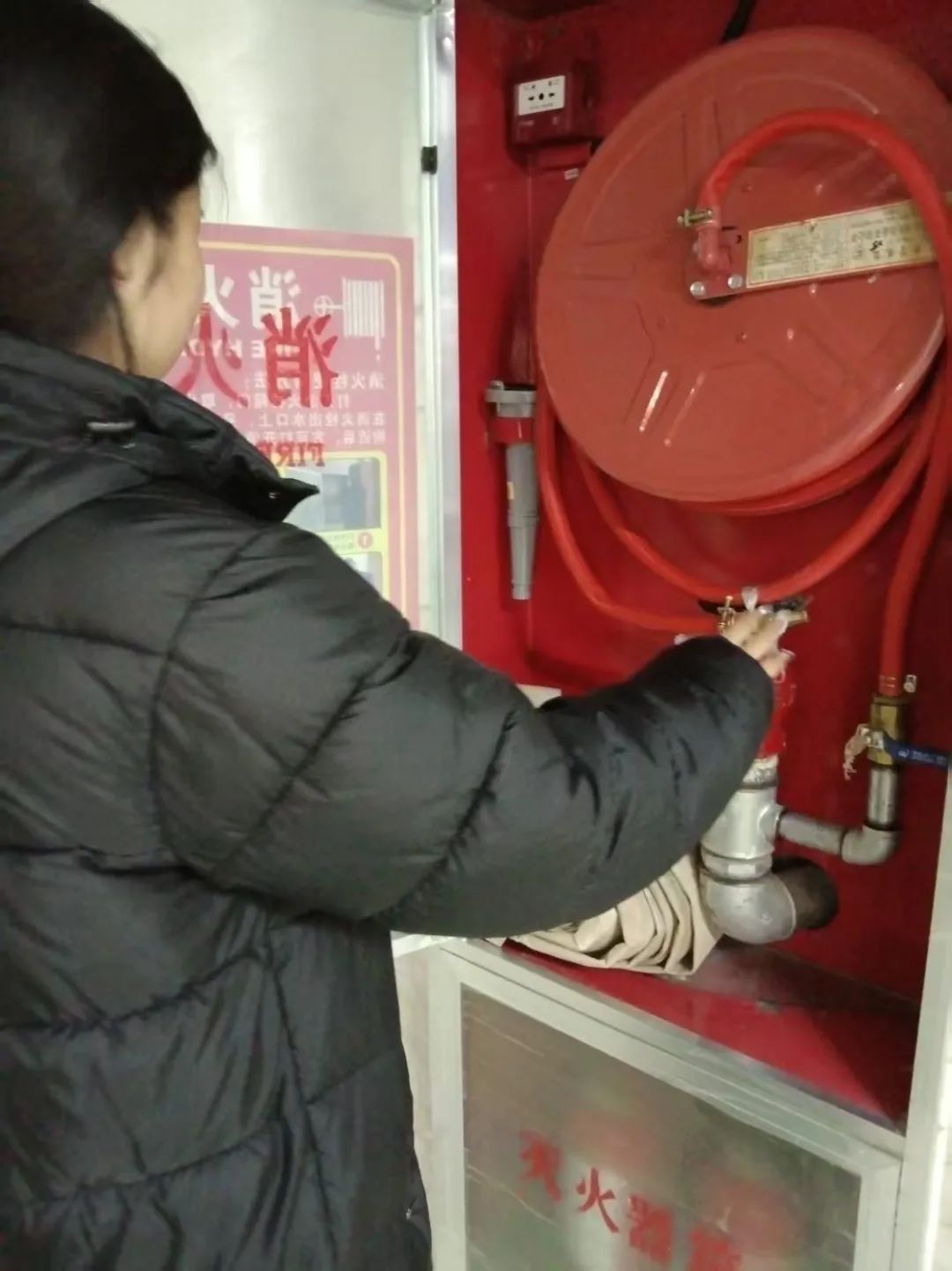 筑牢安全防線，共建和諧校園