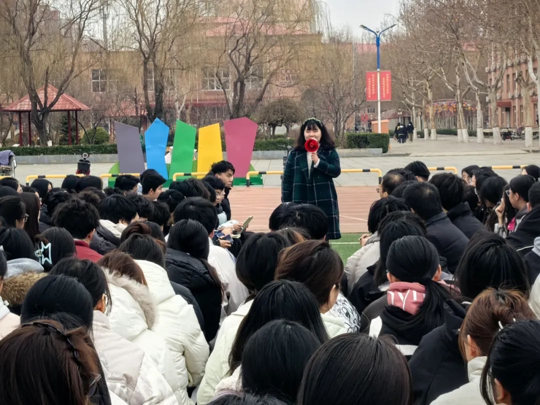 探索職業(yè)航道，校準人生羅盤