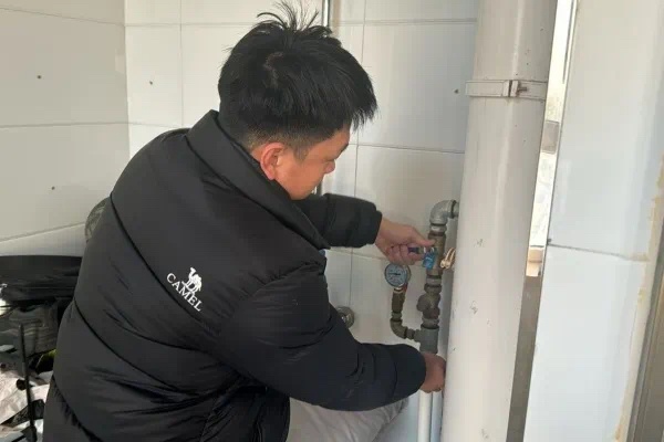 輔導員在行動：全面排查隱患，守護學生安全