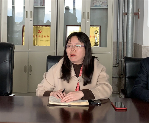 外國語學院2025屆畢業(yè)論文（設計）中期檢查評審會