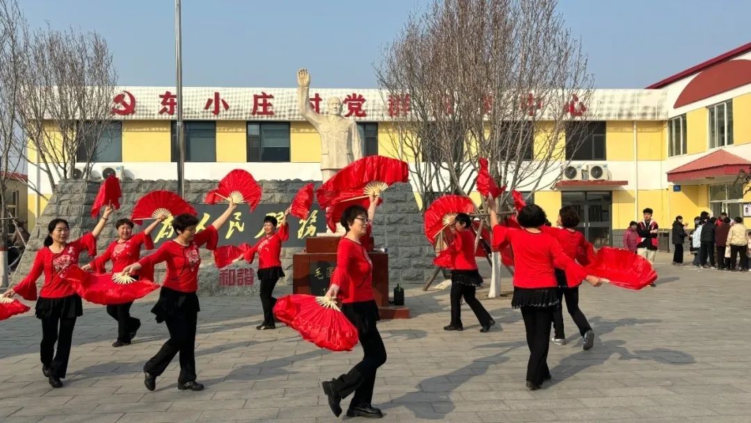 “春映東莊，巾幗志愿繪新篇”經(jīng)濟(jì)學(xué)院志愿者服務(wù)隊(duì)前往東小莊開展志愿活動(dòng)