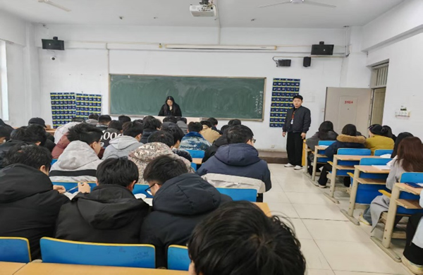 學(xué)風(fēng)建設(shè)|保定理工學(xué)院|管理學(xué)院|點(diǎn)燃學(xué)風(fēng)引擎，驅(qū)動成長航程