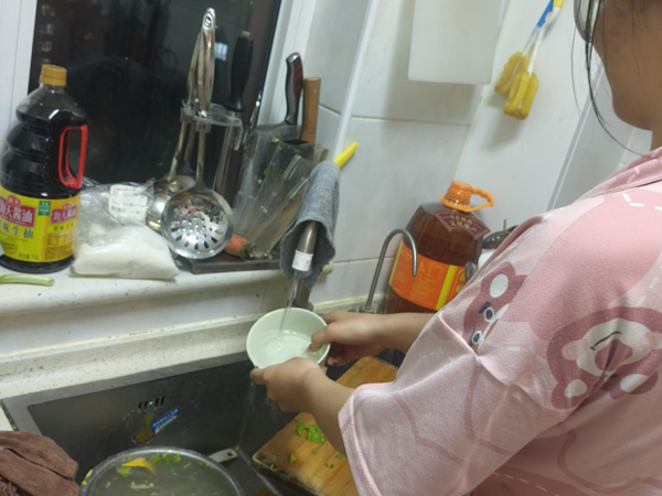 孝老愛親（九）|保定理工學(xué)院|管理學(xué)院|行孝老愛親，彰顯青春風(fēng)采