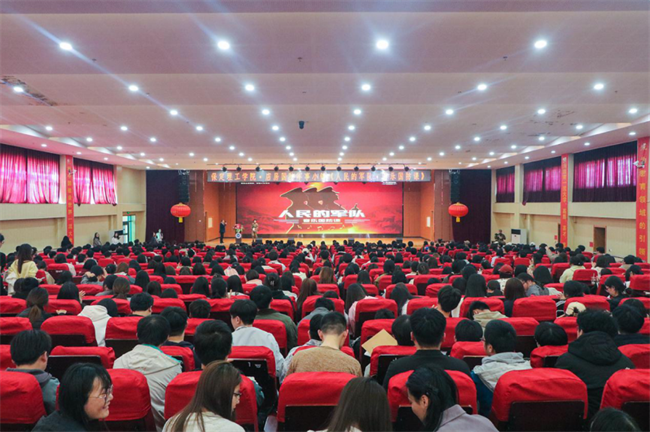燃我青春 強(qiáng)我國(guó)防——《人民的軍隊(duì)·音樂(lè)國(guó)防課》走進(jìn)保定理工學(xué)院