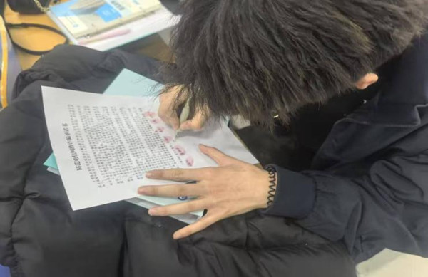 安全教育|保定理工學院|管理學院|開展反詐主題班會，筑牢校園安全防線