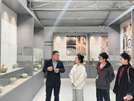 保定理工學(xué)院與大宋定瓷共商實習(xí)基地深度合作方案—校企攜手探索傳統(tǒng)文化傳承與創(chuàng)新路徑