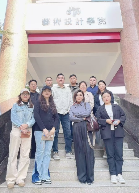 借他山之石琢玉，融兩校之長(zhǎng)育英 ——保定理工學(xué)院藝術(shù)學(xué)院赴鄭州西亞斯學(xué)院考察交流