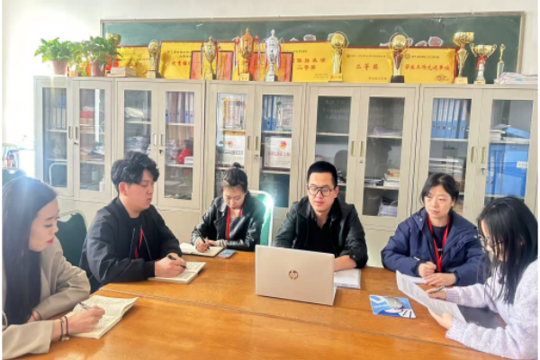 【輔育新知，管培賦能】守護(hù)心靈，健康成長(zhǎng)——保定理工學(xué)院經(jīng)濟(jì)學(xué)院成功舉辦輔導(dǎo)員心理危機(jī)干預(yù)培訓(xùn)會(huì)