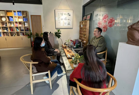 校企共融 賦能人才 ——保定理工學(xué)院藝術(shù)學(xué)院赴河北豆芽品牌策劃有限公司調(diào)研