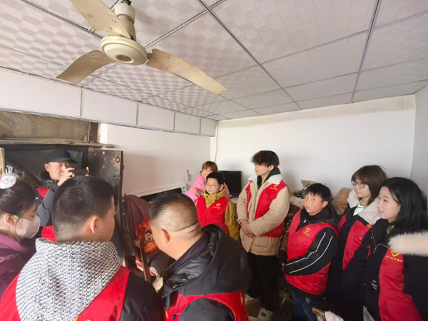 寒假社會實踐紀實(五)|保定理工學院|管理學院|社會實踐獻愛心，送糧行動暖人心