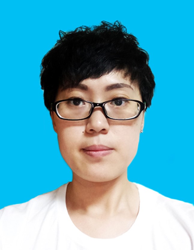 周穎