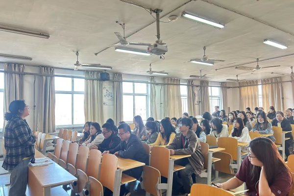 【精準賦能，職通未來】就業(yè)質(zhì)量新突破：多措并舉助力畢業(yè)生高質(zhì)量就業(yè)