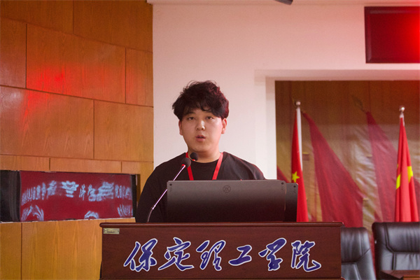 以榜樣之光，照亮奮進(jìn)之路——康復(fù)醫(yī)學(xué)院學(xué)風(fēng)建設(shè)標(biāo)兵頒獎(jiǎng)儀式圓滿(mǎn)結(jié)束