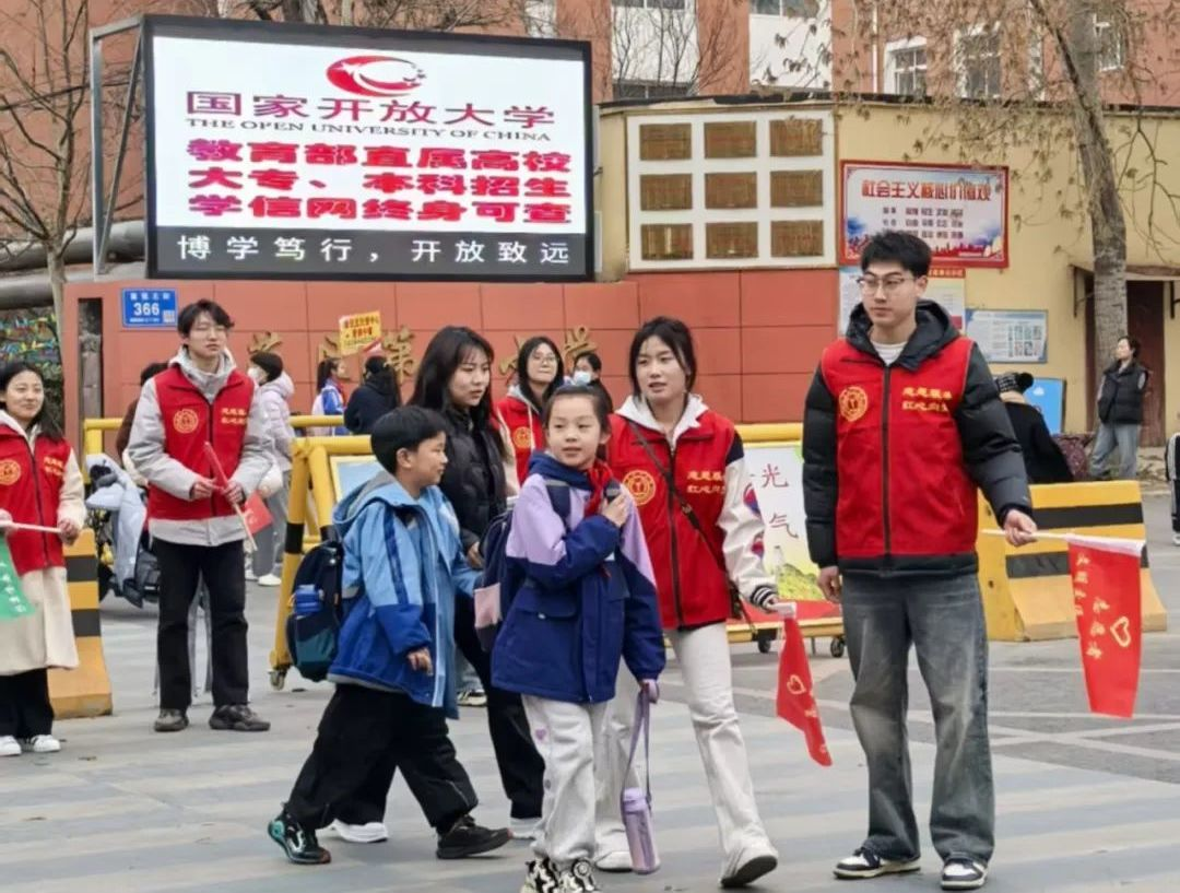 學習雷鋒精神，踐行教育使命——教育學院雷鋒月志愿服務(wù)活動
