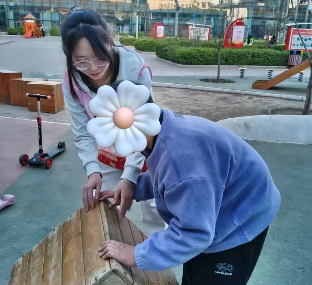 學習雷鋒精神，踐行教育使命——教育學院雷鋒月志愿服務(wù)活動