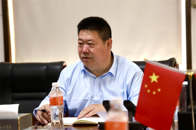 中共保定理工學(xué)院委員會召開4月份黨委理論學(xué)習(xí)中心組學(xué)習(xí)