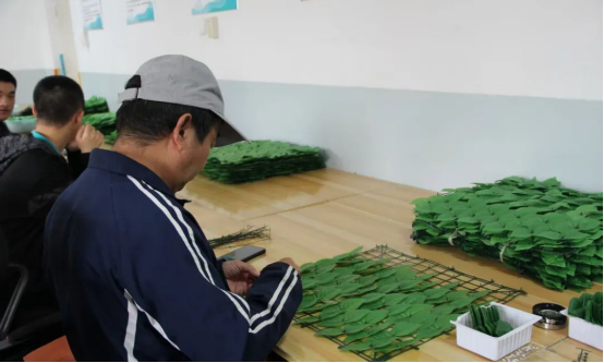 深耕實(shí)踐育人——會計(jì)學(xué)院與保定市勵(lì)志殘疾人服務(wù)中心實(shí)踐基地簽約授牌
