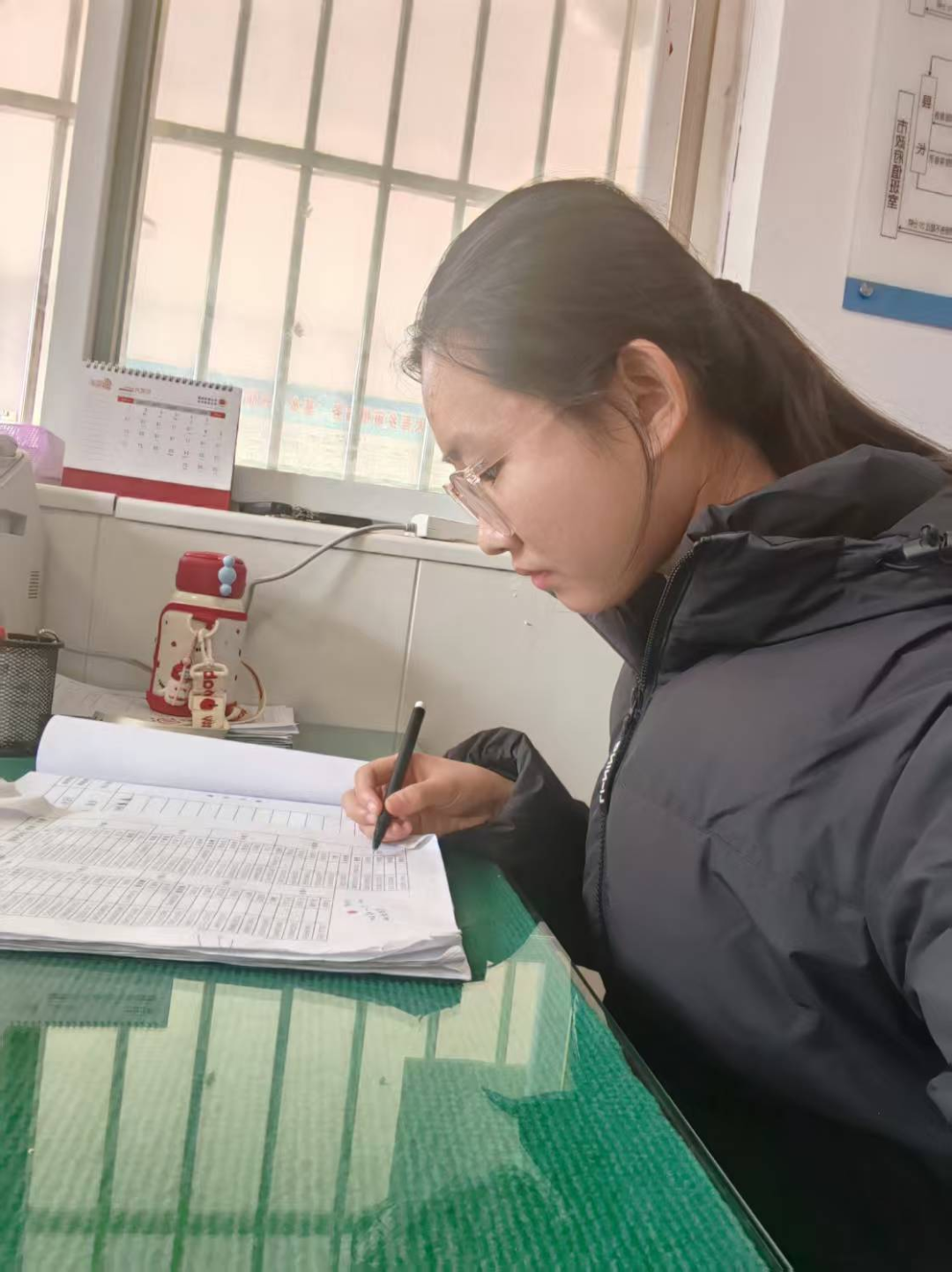 歸巢燕銜春，志愿暖桑梓（二）
