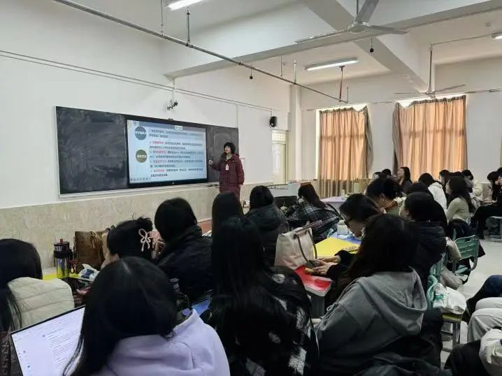 智教啟新程，匠心鑄優(yōu)課