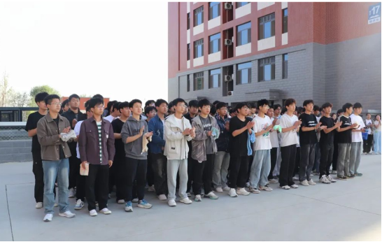 筑牢校園防火墻，讓安全成為一種習(xí)慣——保定理工學(xué)院會(huì)計(jì)學(xué)院消防演練