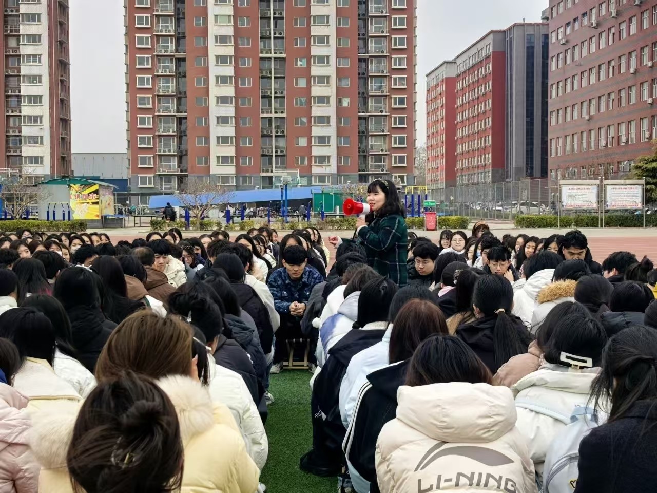 探索職業(yè)航道，校準(zhǔn)人生羅盤