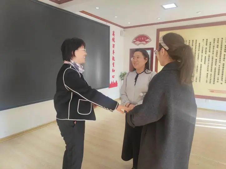 教育學院調(diào)研團赴雄安新區(qū)考察交流，深化教育合作