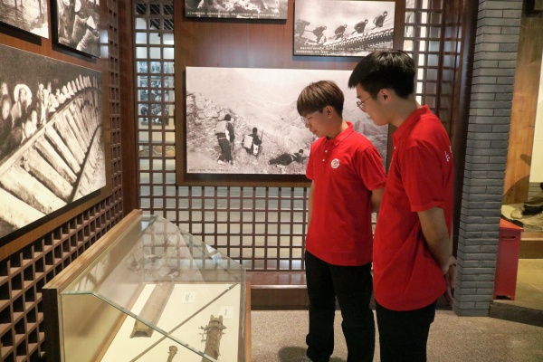 保定理工學(xué)院經(jīng)濟(jì)學(xué)院開展“行走的大思政課”——走進(jìn)晉察冀邊區(qū)革命紀(jì)念館，踏尋紅色足跡，傳承革命精神