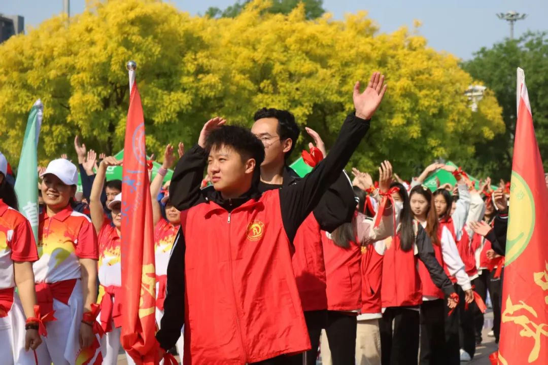公益同行，青春奮進