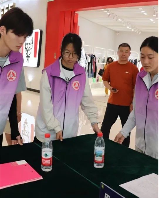 公益活動保定理工學院會計學院青春志愿行，助殘暖人心——保定理工學院會計學院學子為助殘活動注入青春力量