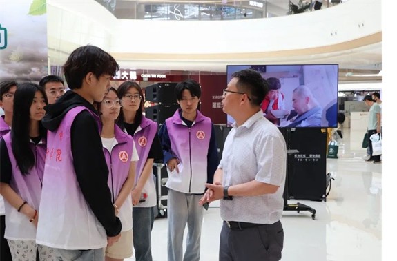 公益活動保定理工學院會計學院青春志愿行，助殘暖人心——保定理工學院會計學院學子為助殘活動注入青春力量