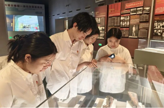 探秘千年文脈，共赴文化之約———會計學院師生赴保定市博物館開展沉浸式研學